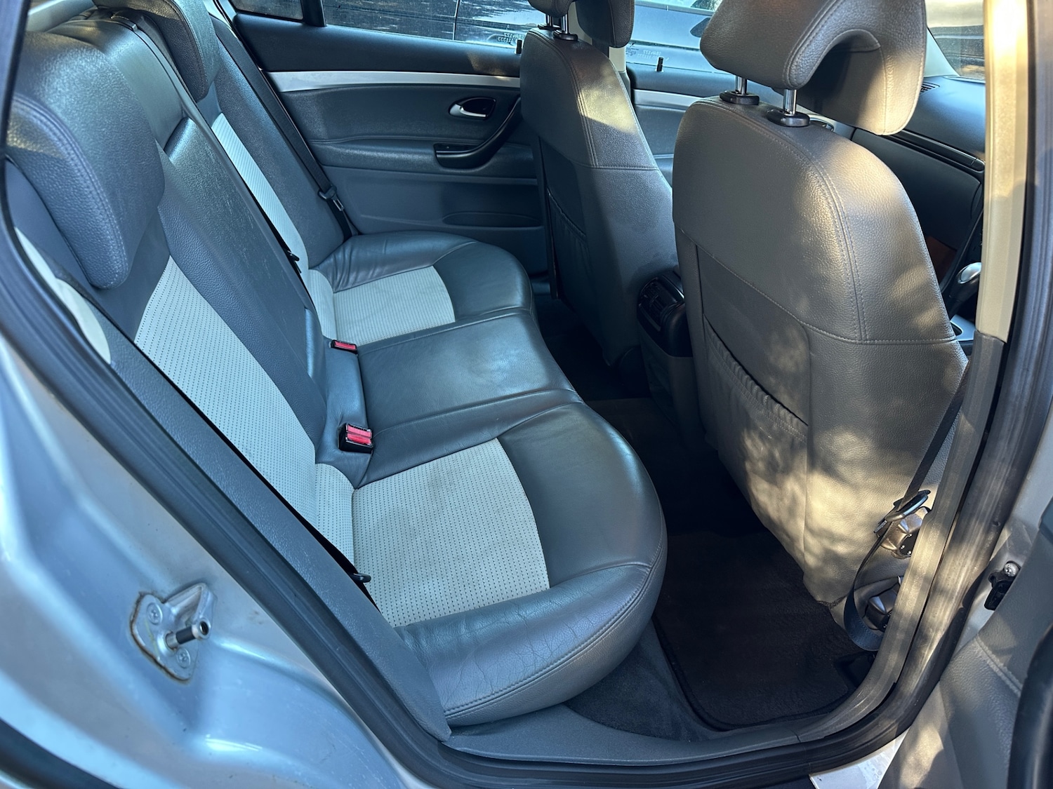 Used Saab 9-3 2005 for sale - 78057221: Photo 10