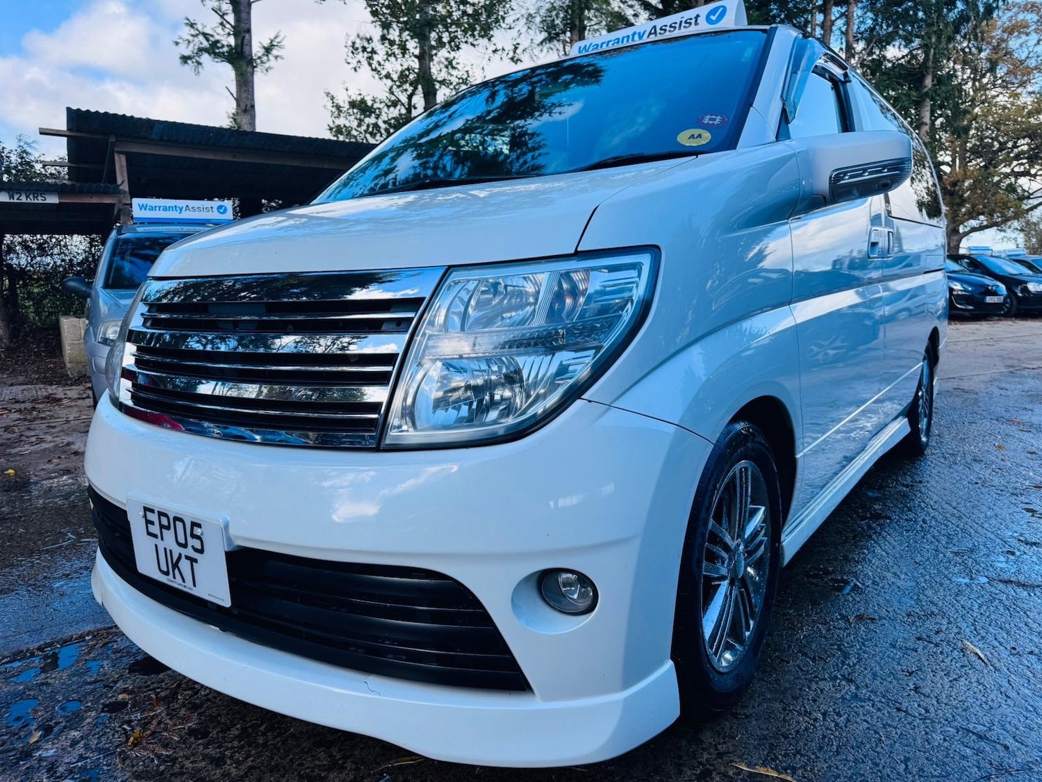 Used Nissan Elgrand 2022 for sale - 76375401: Photo 2