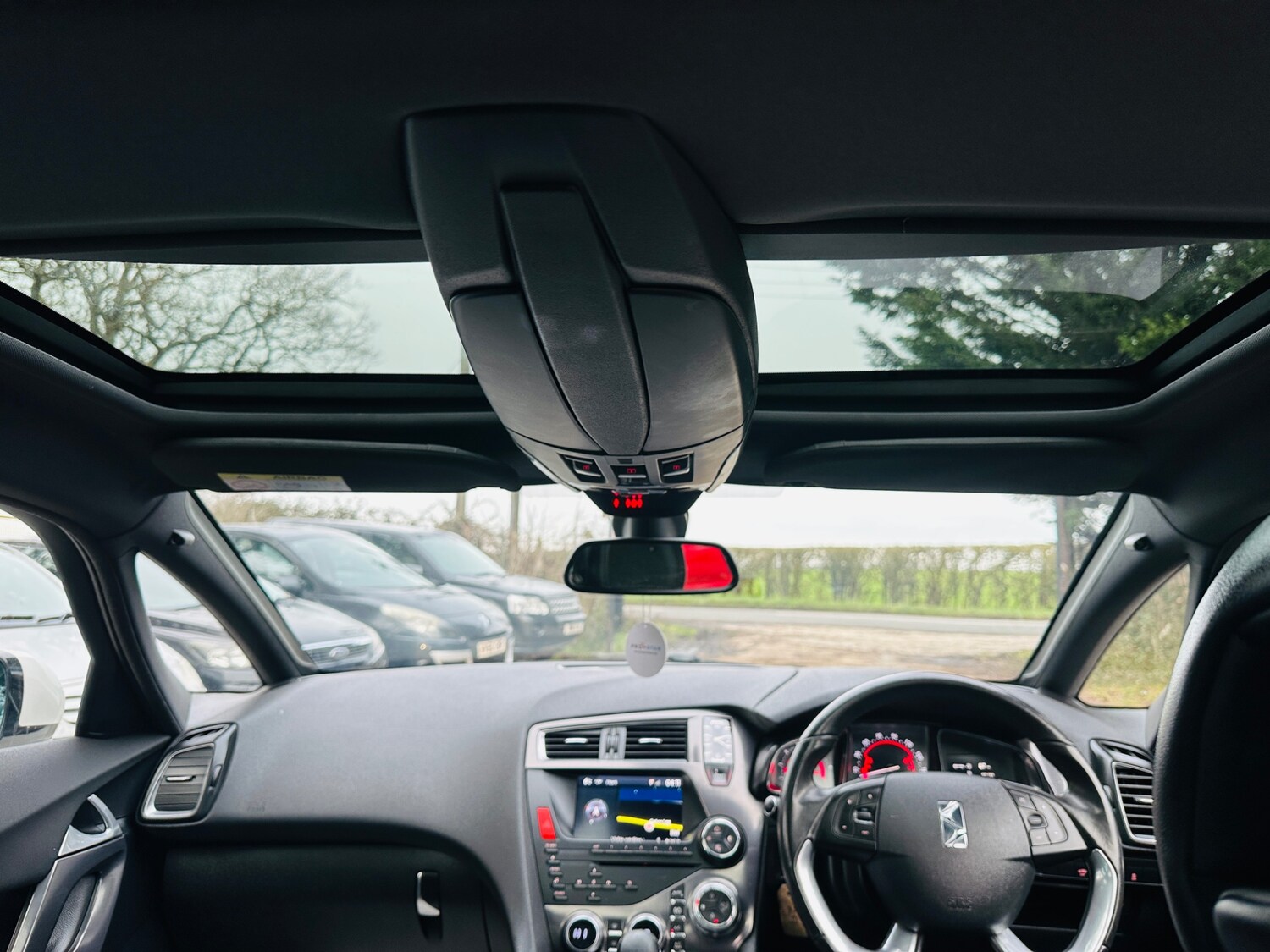 Used Citroen DS5 2015 for sale - 77562974: Photo 20