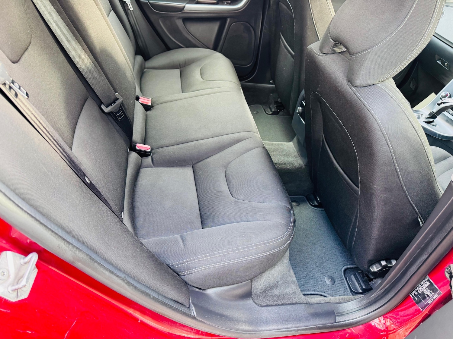 Used Volvo V60 2017 for sale - 77323389: Photo 12