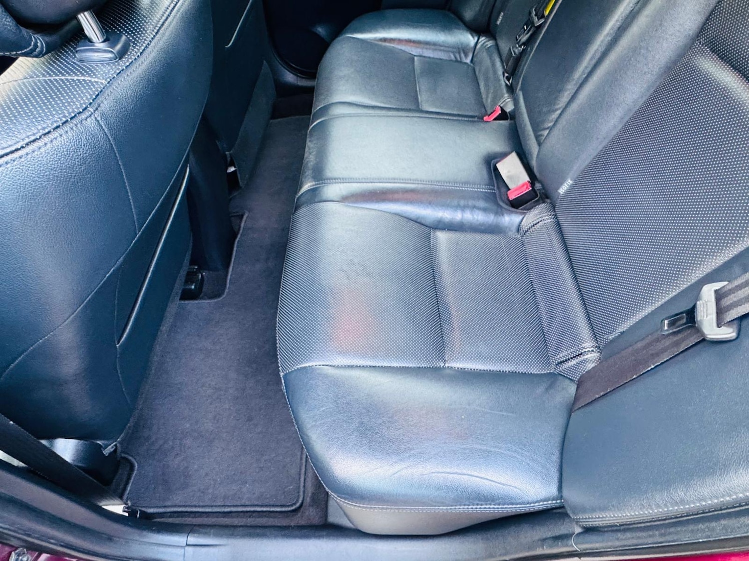 Used Toyota Avensis 2012 for sale - 76564972: Photo 18