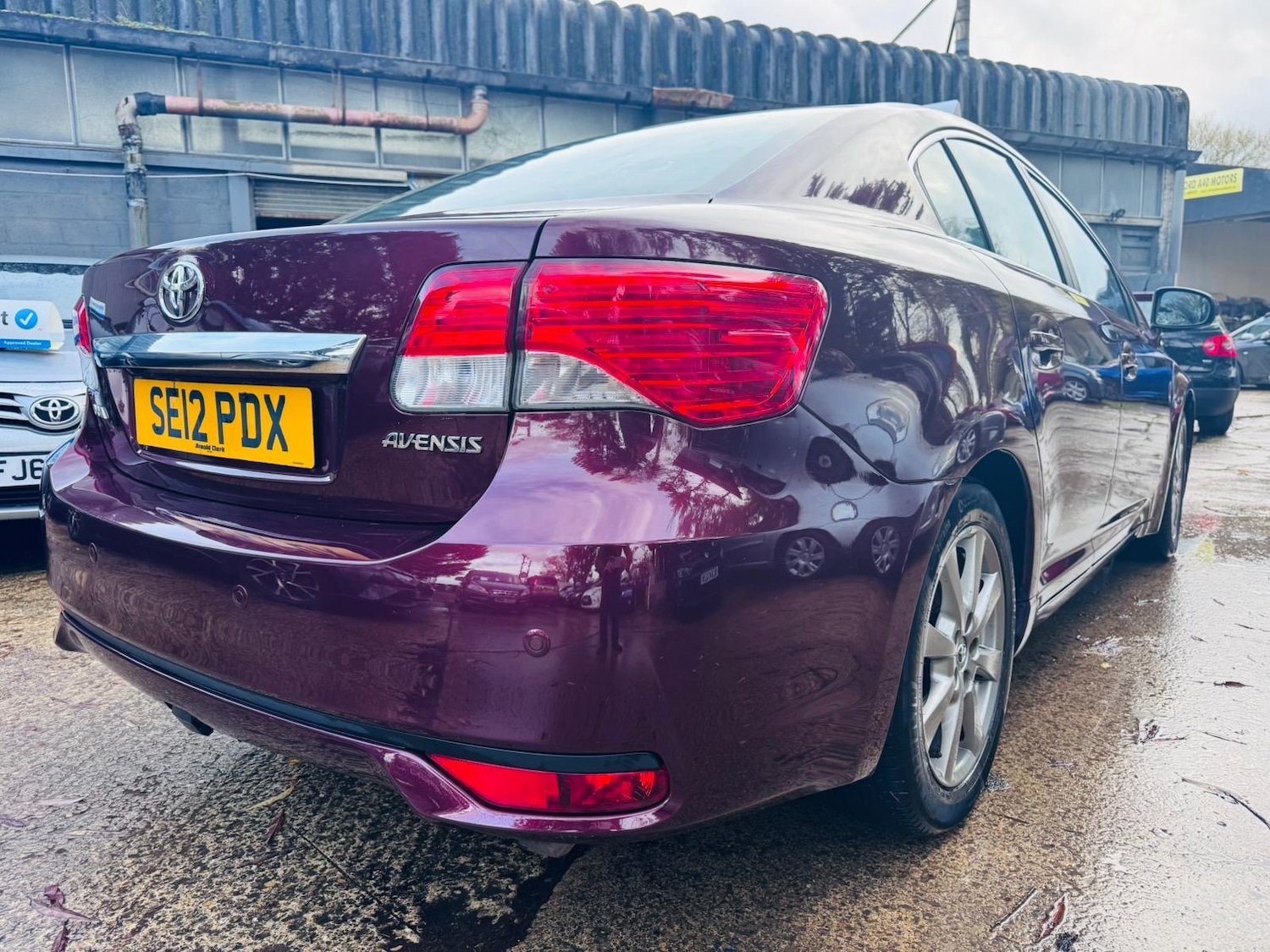 Used Toyota Avensis 2012 for sale - 76564972: Photo 4