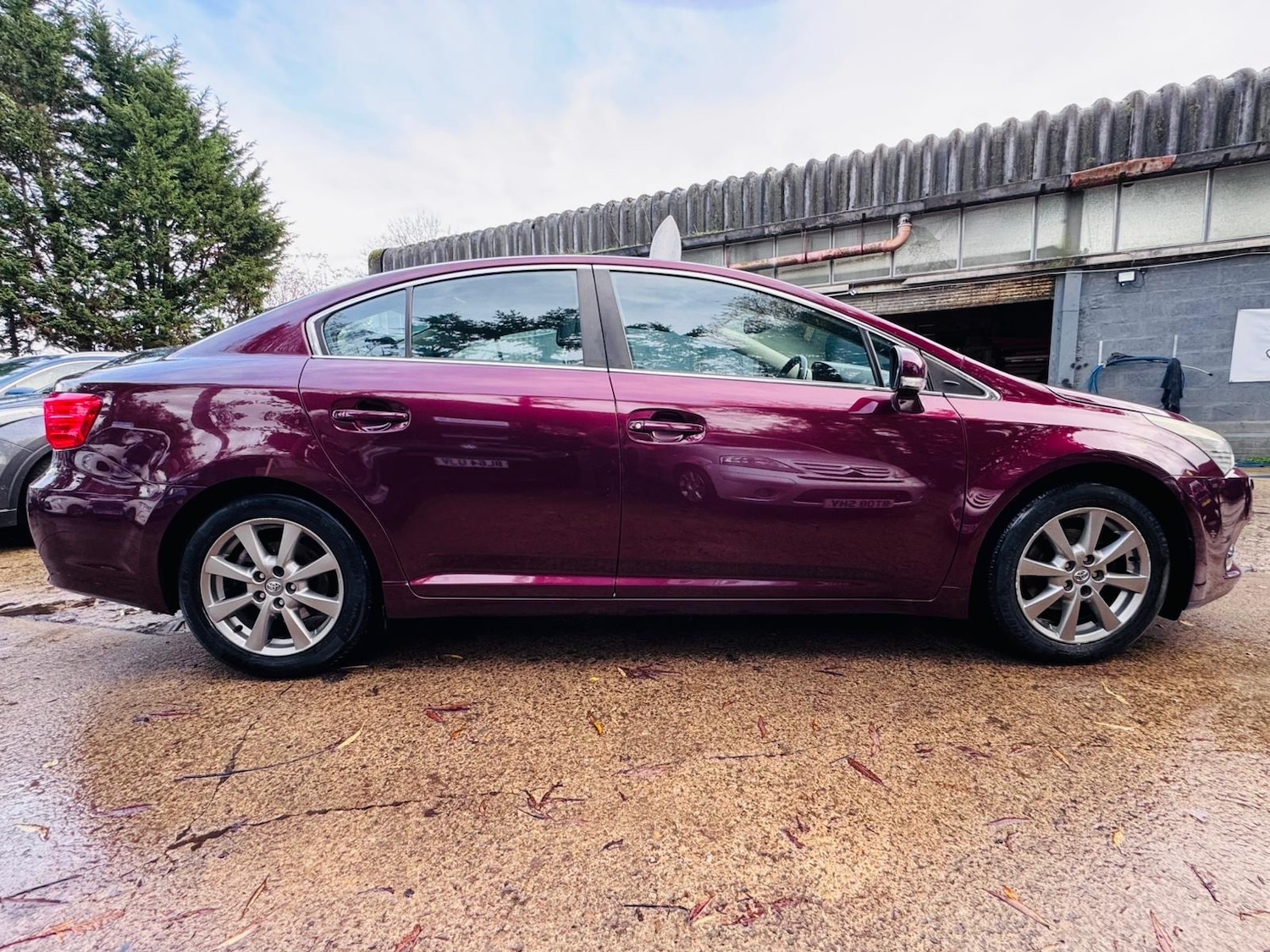 Used Toyota Avensis 2012 for sale - 76564972: Photo 6