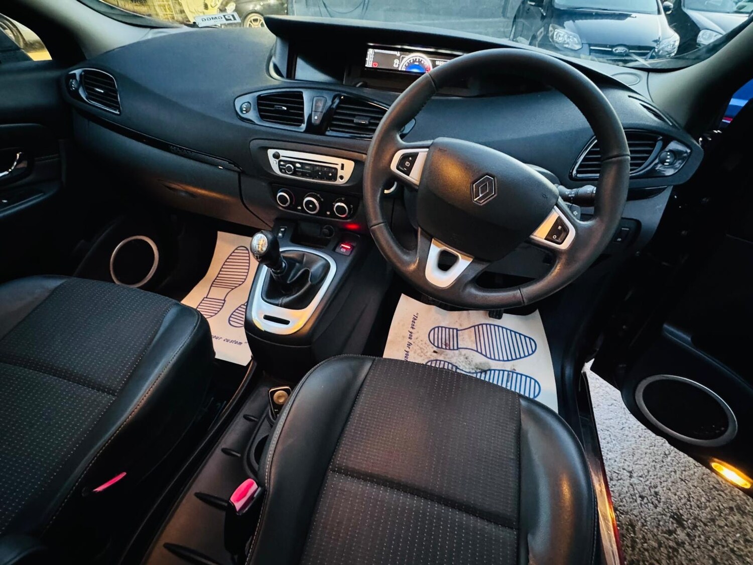 Used Renault Grand Scenic 2012 for sale - 76807304: Photo 17