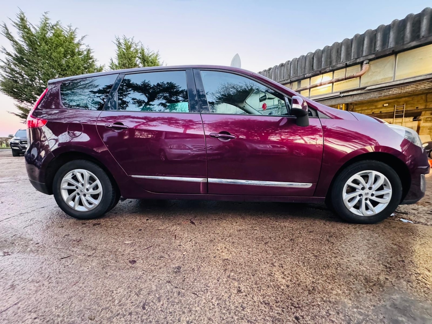 Used Renault Grand Scenic 2012 for sale - 76807304: Photo 7