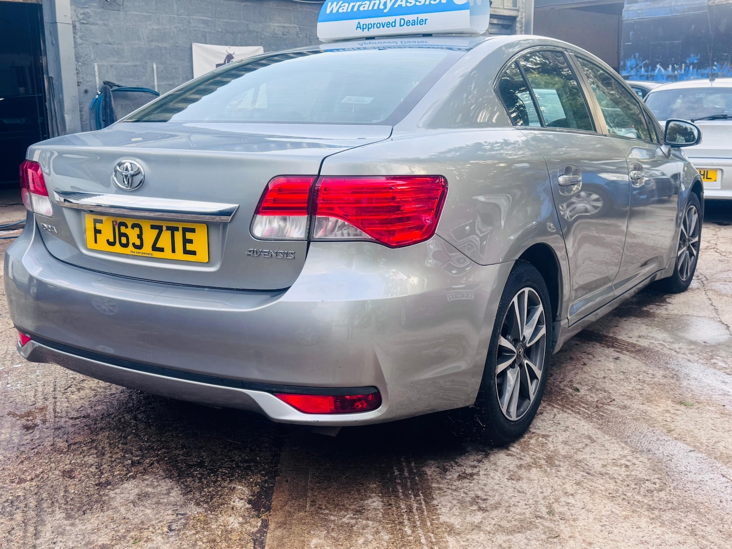 Used Toyota Avensis 2013 for sale - 76174331: Photo 4