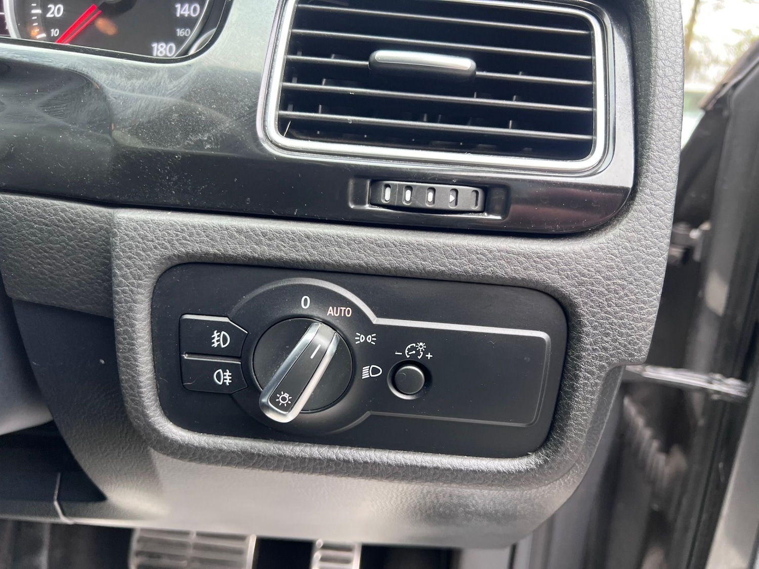 Used Volkswagen Touareg 2013 for sale - 77137033: Photo 37