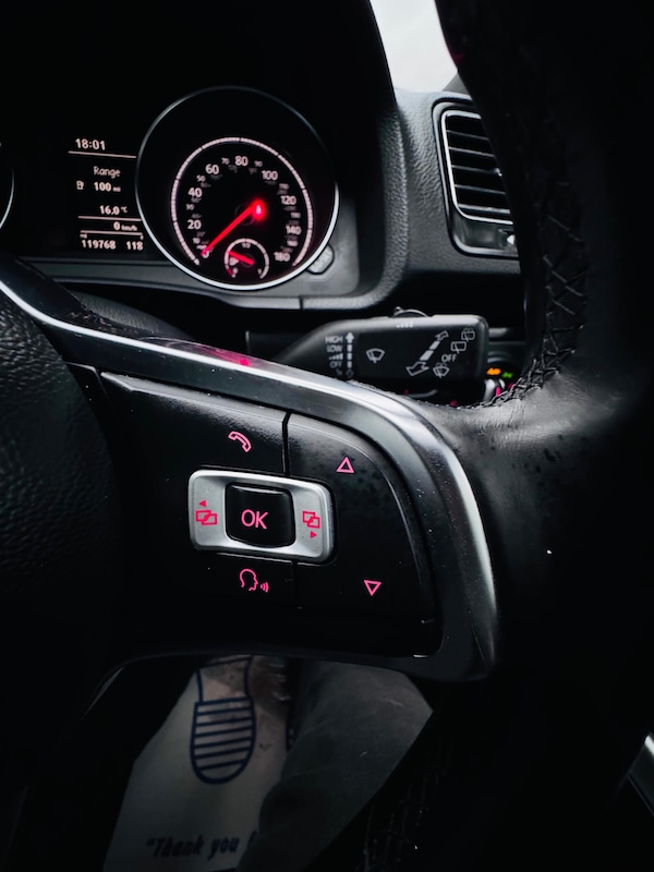 Used Volkswagen Scirocco 2015 for sale - 76225487: Photo 8