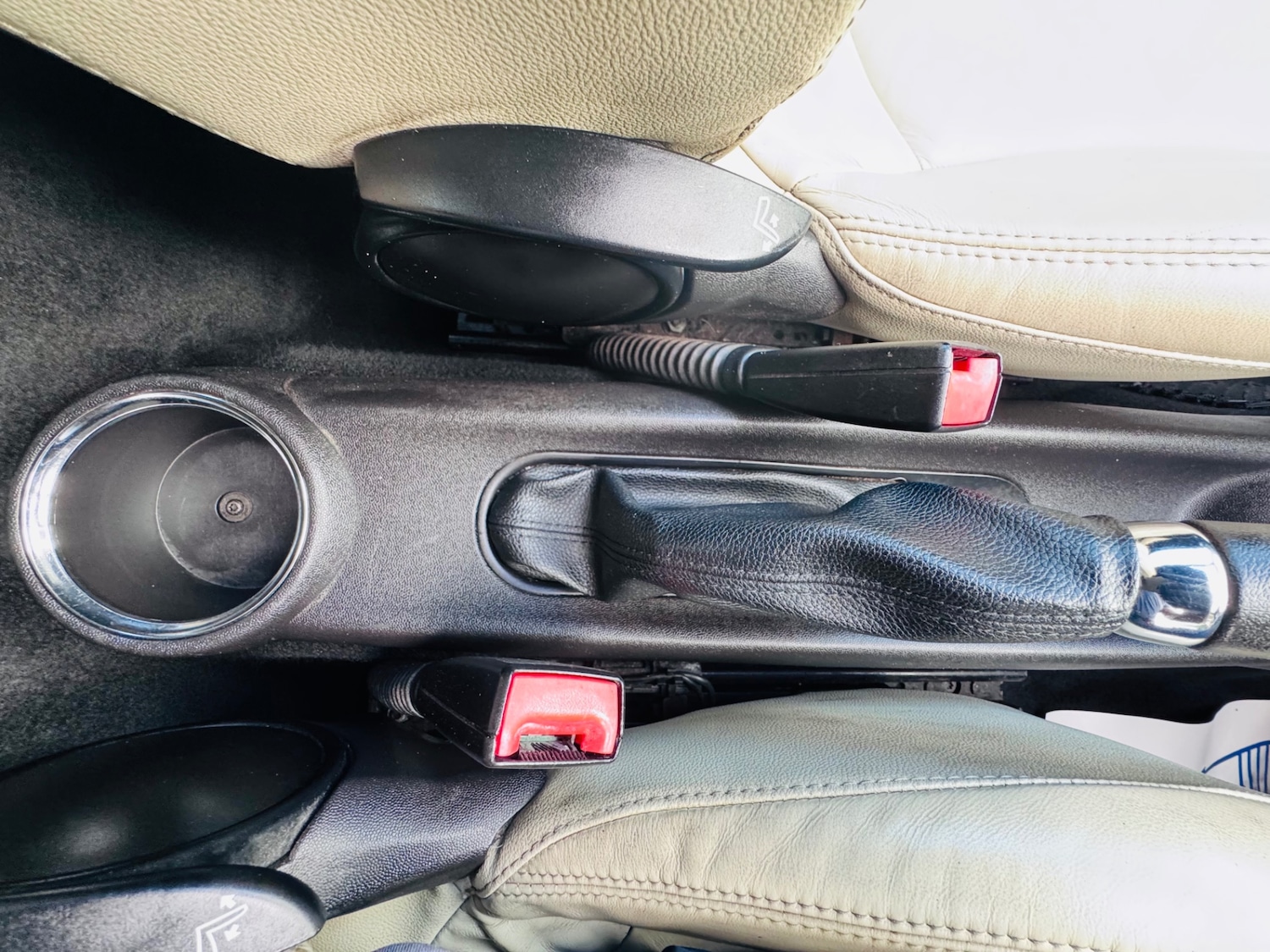 Used MINI Convertible 2011 for sale - 77502266: Photo 13