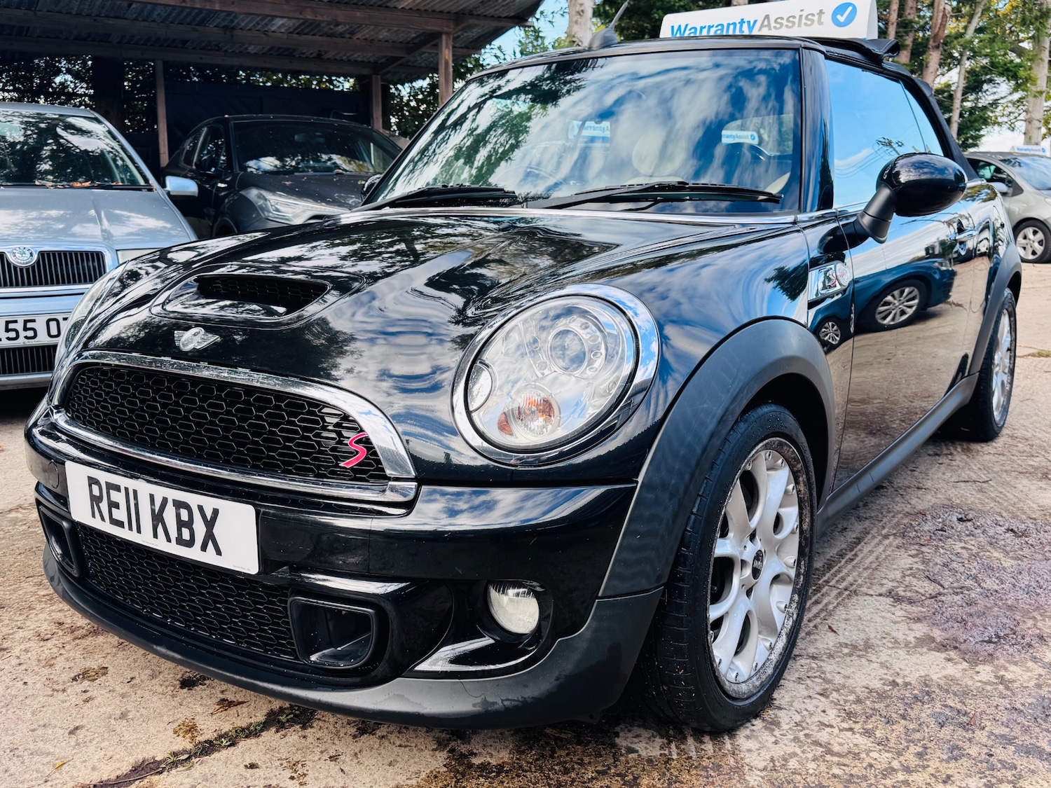 Used MINI Convertible 2011 for sale - 77502266: Photo 3