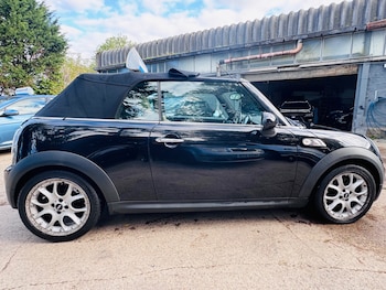 Used MINI Convertible 2011 for sale - 77502266: Photo