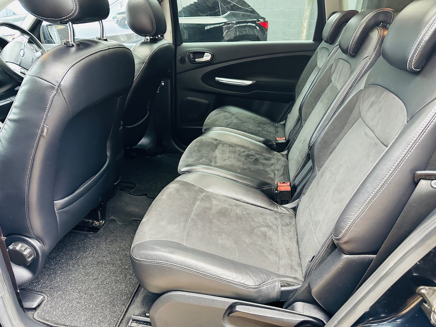 Used Ford S-Max 2008 for sale - 76951320: Photo 12