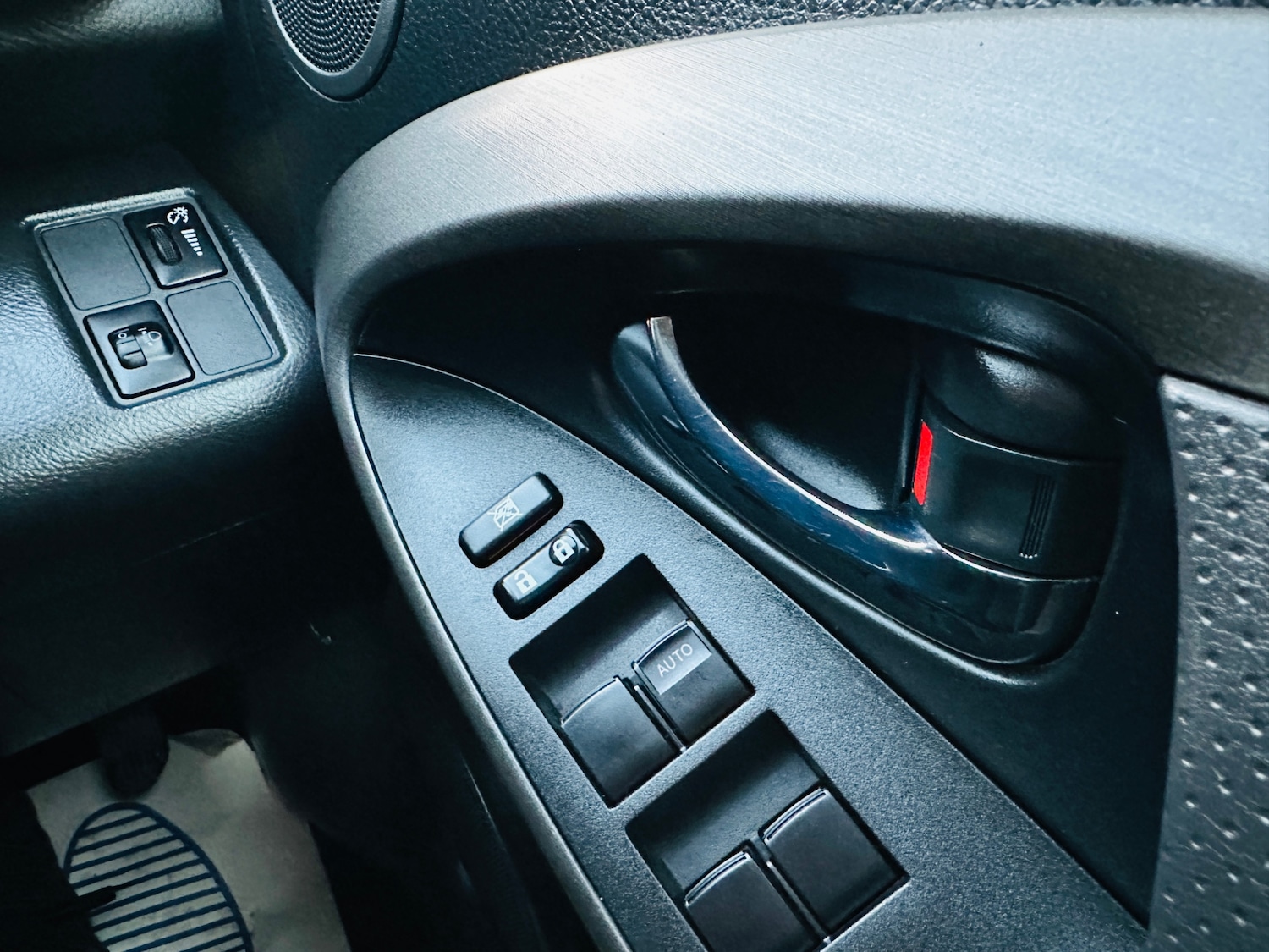 Used Toyota RAV4 2012 for sale - 76526047: Photo 22