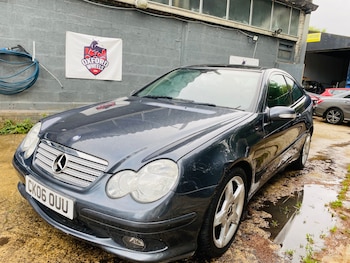 Used Mercedes-Benz C-Class 2006 for sale - 76075701: Photo 3