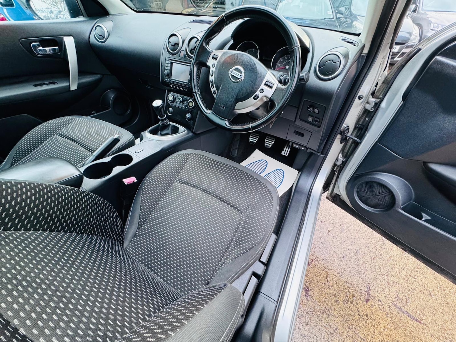 Used Nissan Qashqai 2009 for sale - 77052122: Photo 9