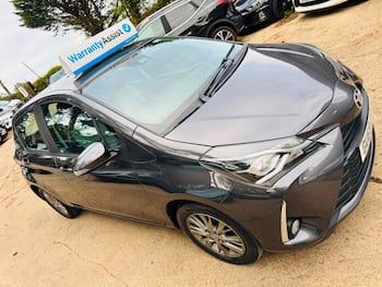 Used Toyota Yaris 2019 for sale - 79697412: Photo