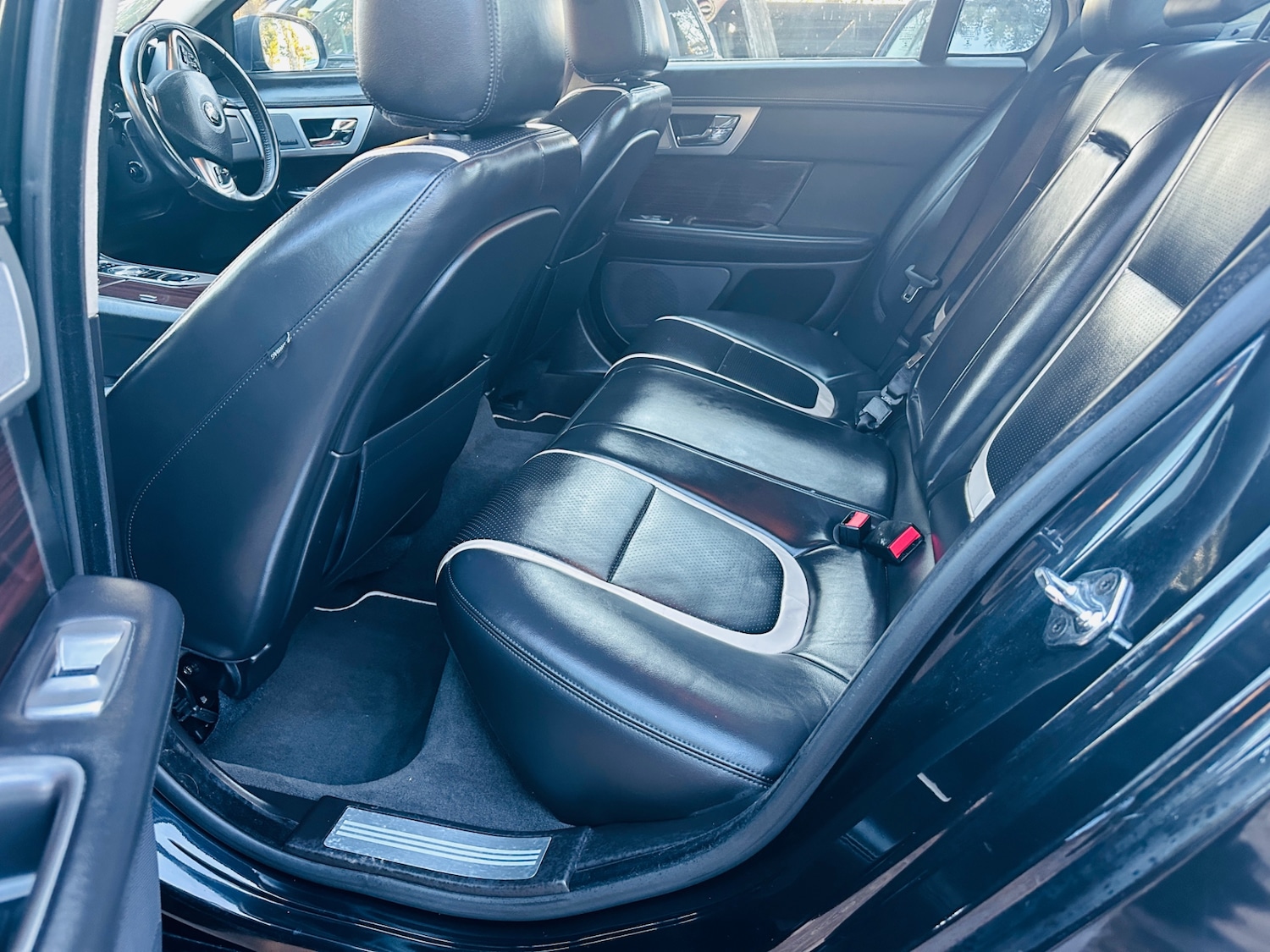 Used Jaguar XF 2014 for sale - 77945806: Photo 12