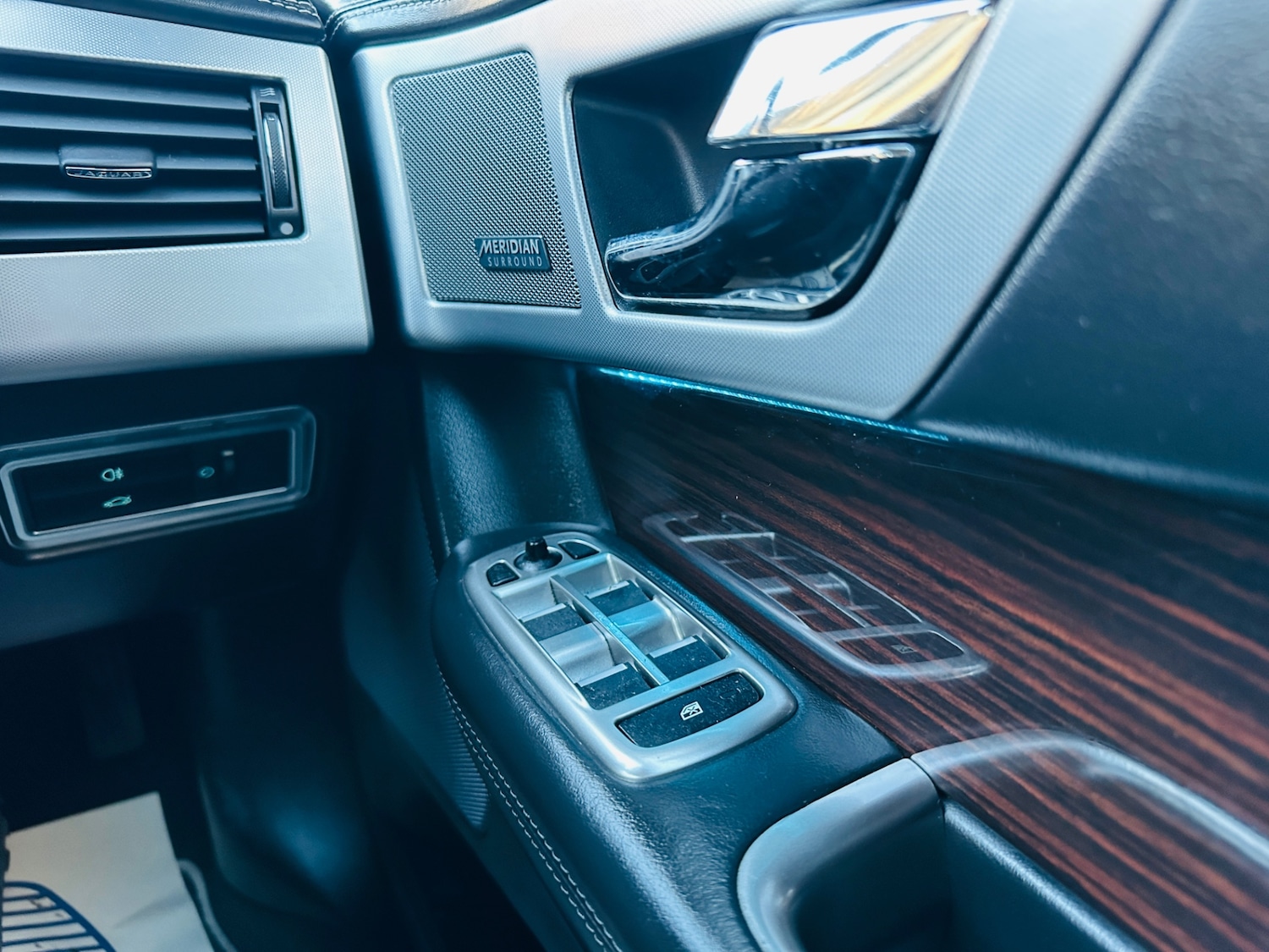 Used Jaguar XF 2014 for sale - 77945806: Photo 18