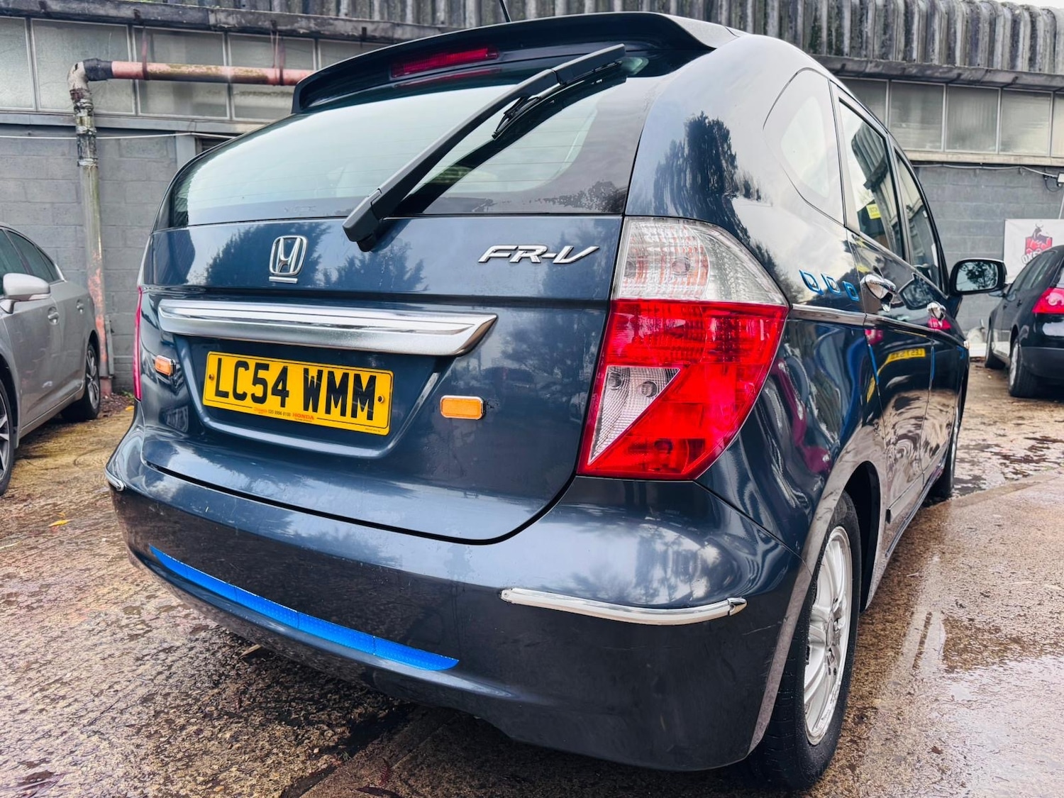 Used Honda FR-V 2004 for sale - 77168486: Photo 6