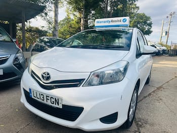 Used Toyota Yaris 2013 for sale - 79828667: Photo