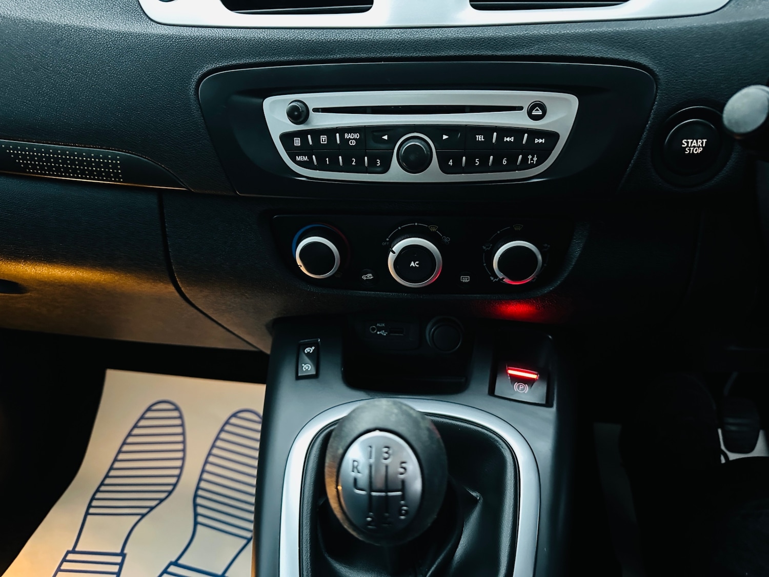 Used Renault Scenic 2010 for sale - 76412066: Photo 15