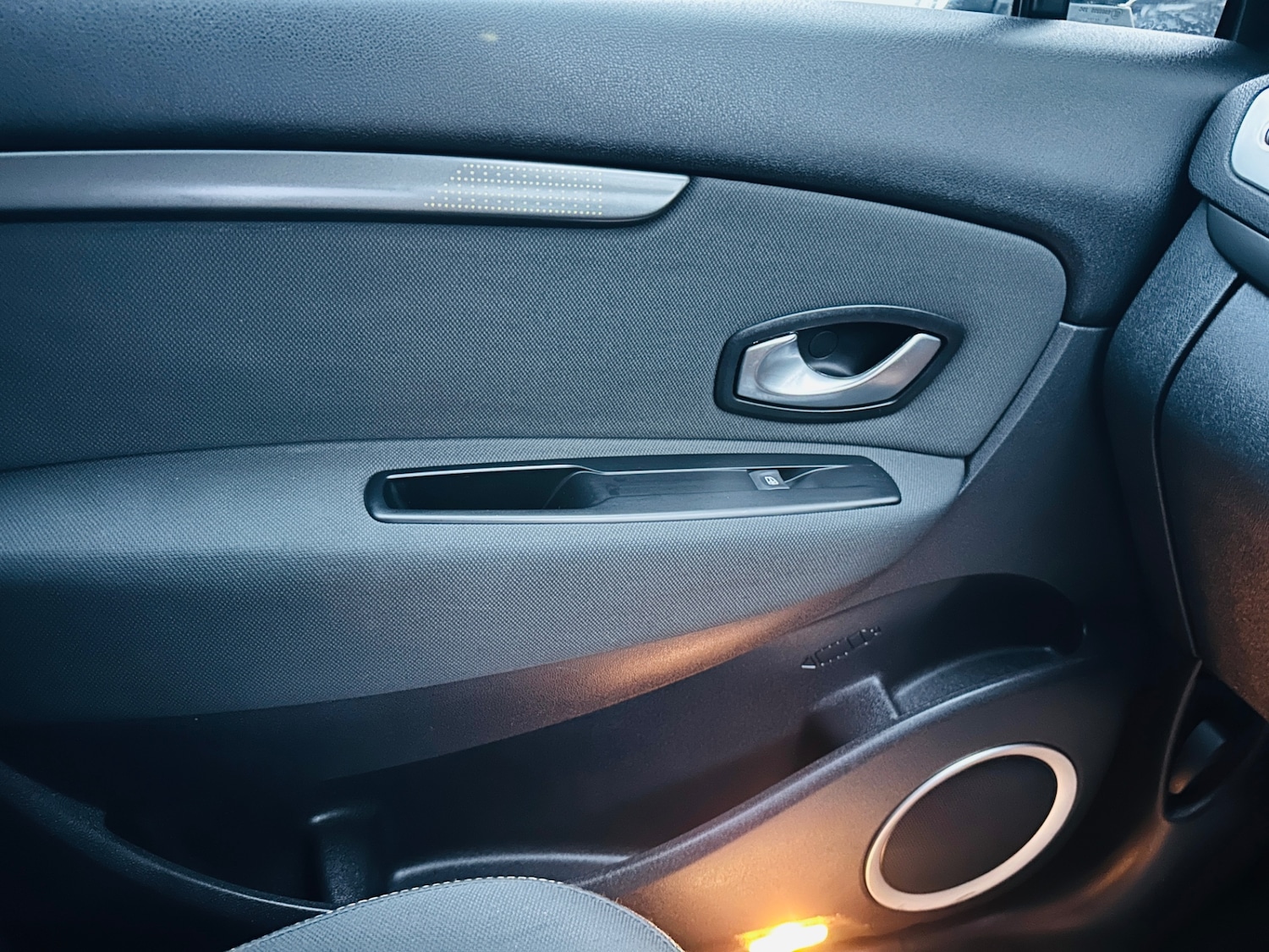 Used Renault Scenic 2010 for sale - 76412066: Photo 16