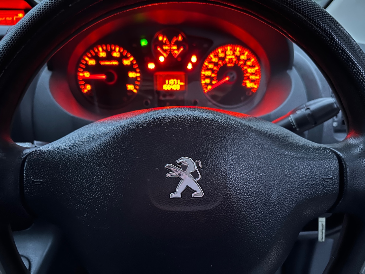 Used Peugeot Expert 2013 for sale - 76149809: Photo 11