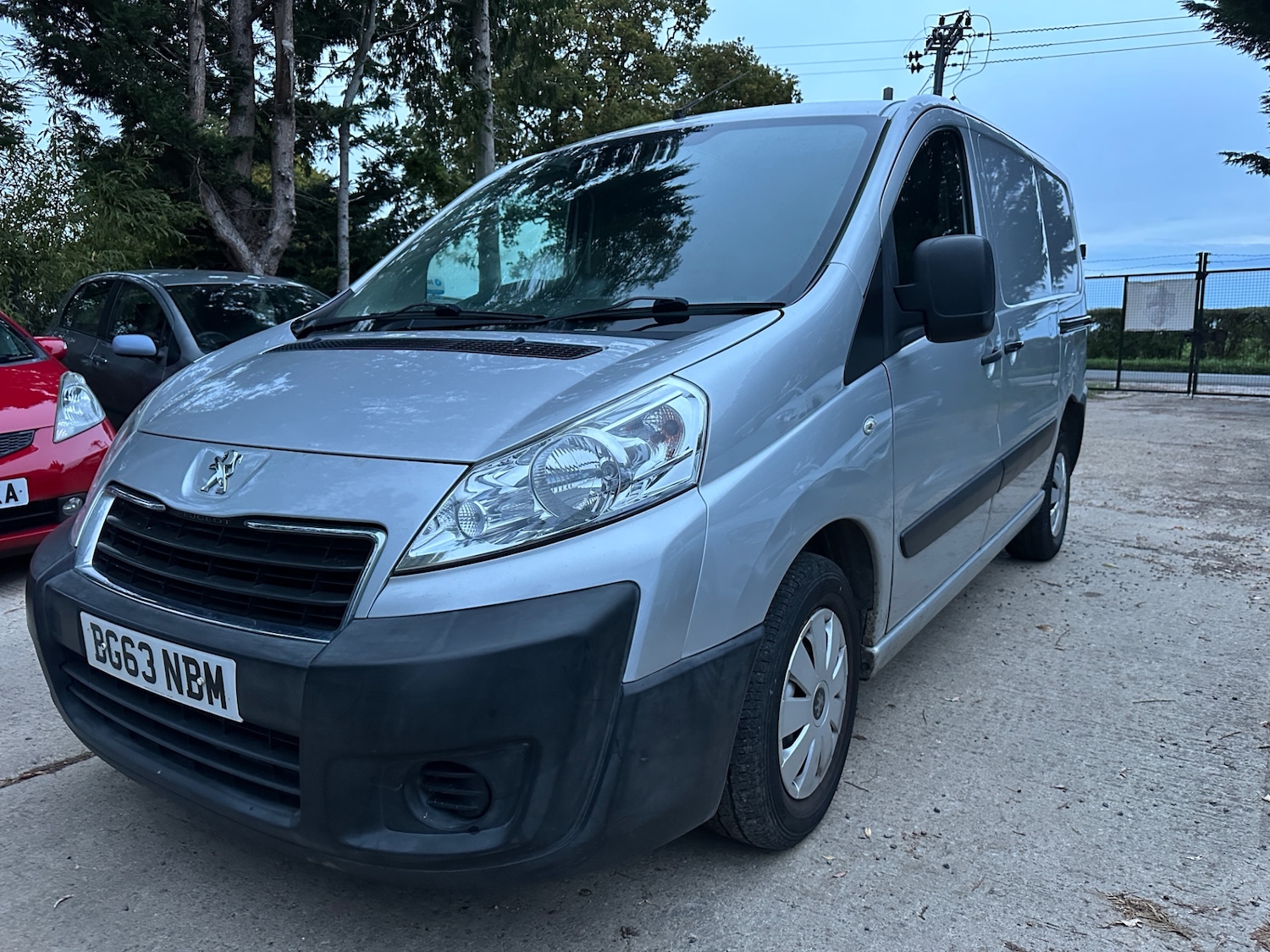 Used Peugeot Expert 2013 for sale - 76149809: Photo 2