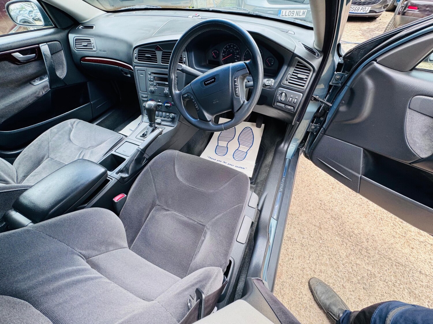 Used Volvo V70 2001 for sale - 78106246: Photo 6