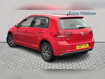 Used Volkswagen Golf 2017 for sale - 77928633: Photo