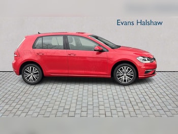 Used Volkswagen Golf 2017 for sale - 77928633: Photo