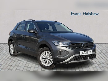 Used Volkswagen T-Roc 2023 for sale - 78967585: Photo