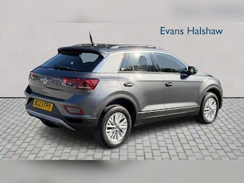 Used Volkswagen T-Roc 2023 for sale - 78967585: Photo