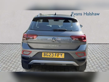 Used Volkswagen T-Roc 2023 for sale - 78967585: Photo