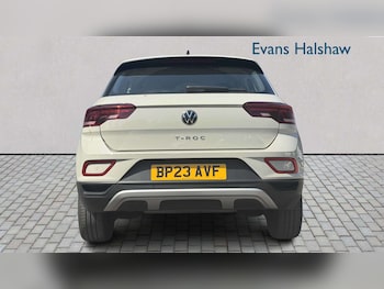 Used Volkswagen T-Roc 2023 for sale - 78991309: Photo