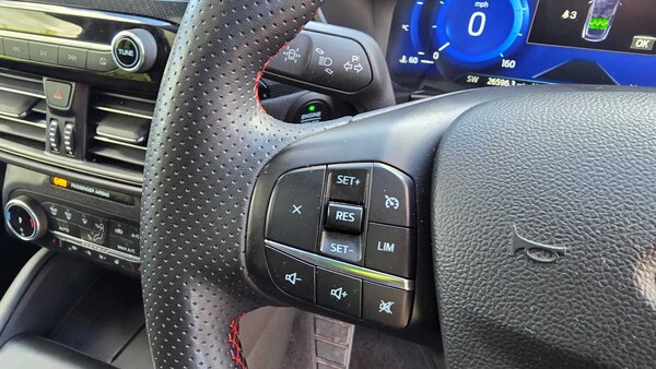Used Ford Kuga 2023 for sale - 75813339: Photo 23