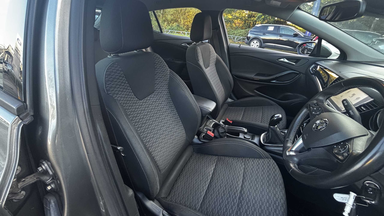 Used Vauxhall Astra 2018 for sale - 76339569: Photo 9