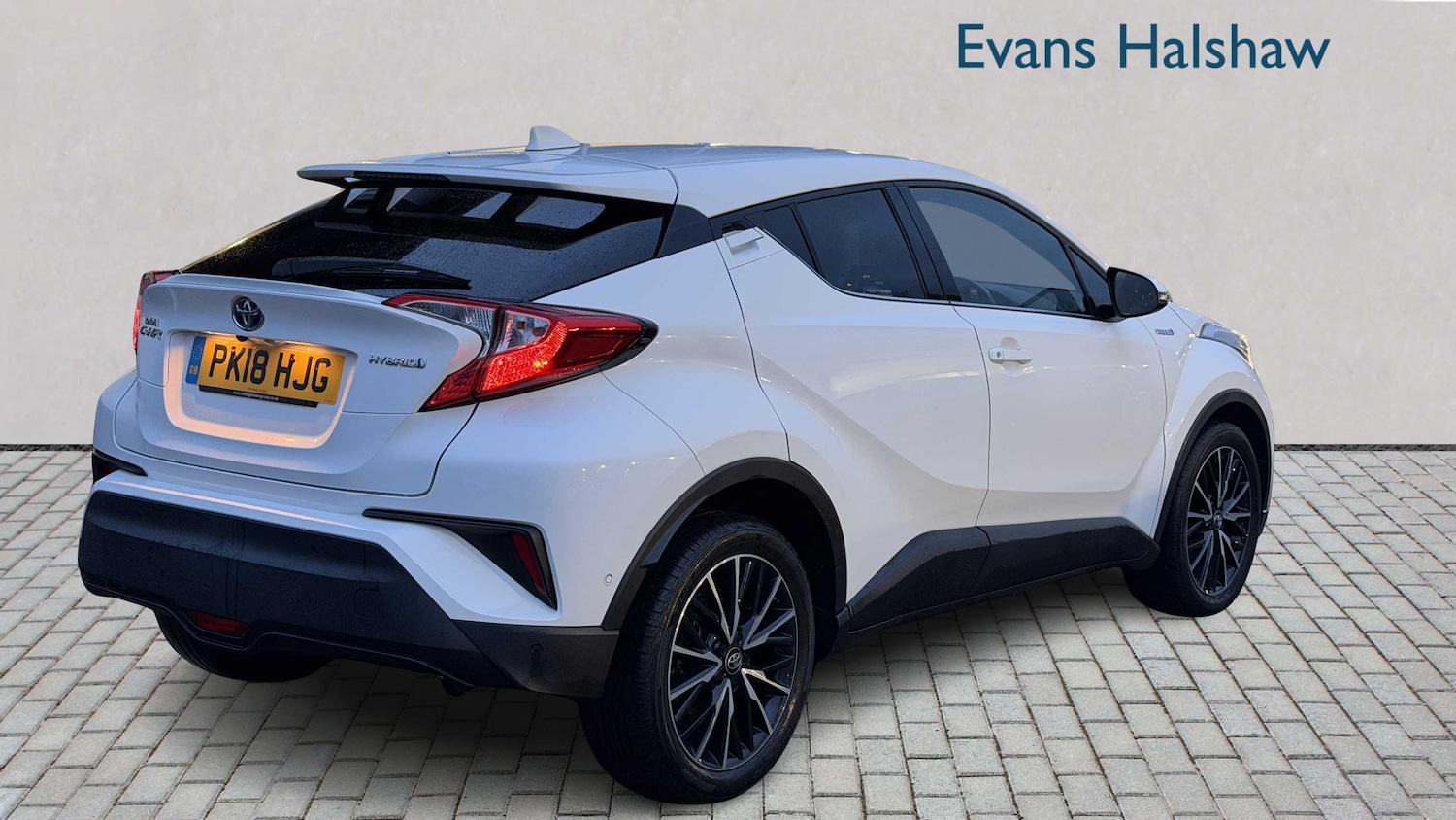 Used Toyota C-HR 2018 for sale - 78209228: Photo 3