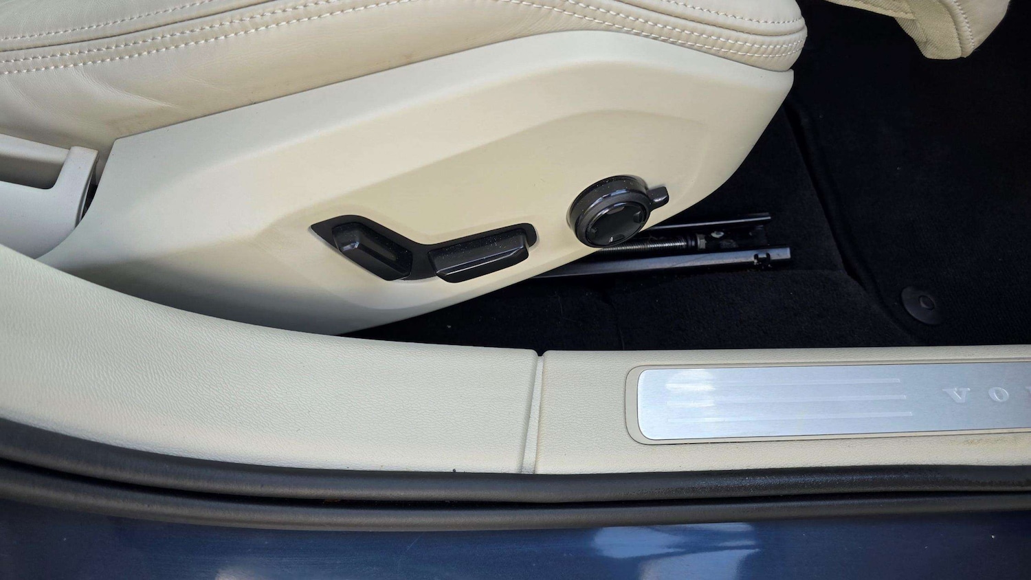 Used Volvo S60 2022 for sale - 76339622: Photo 25