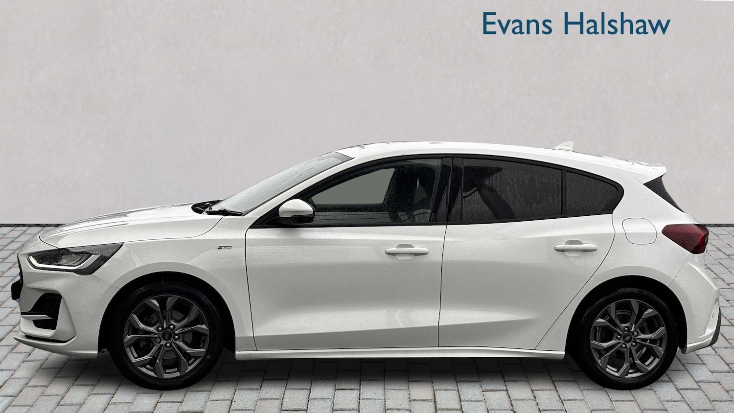 Used Ford Focus 2023 for sale - 76390648: Photo 3