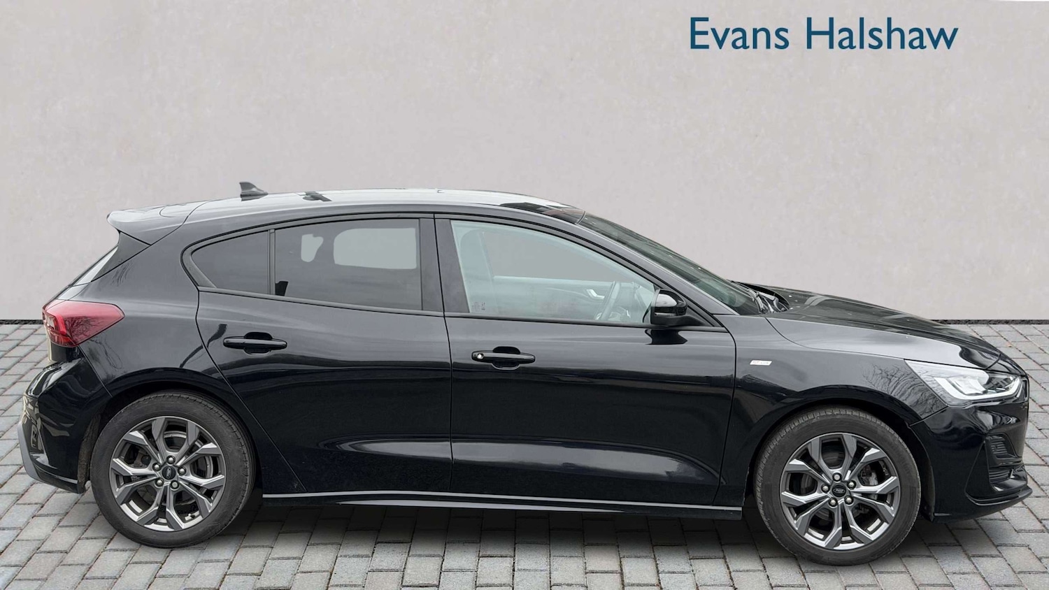 Used Ford Focus 2023 for sale - 78118809: Photo 3