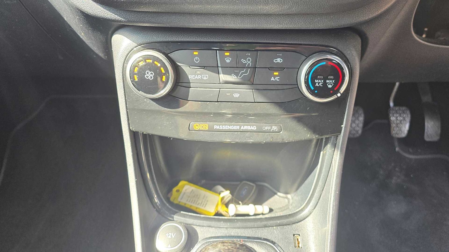 Vehicle 29