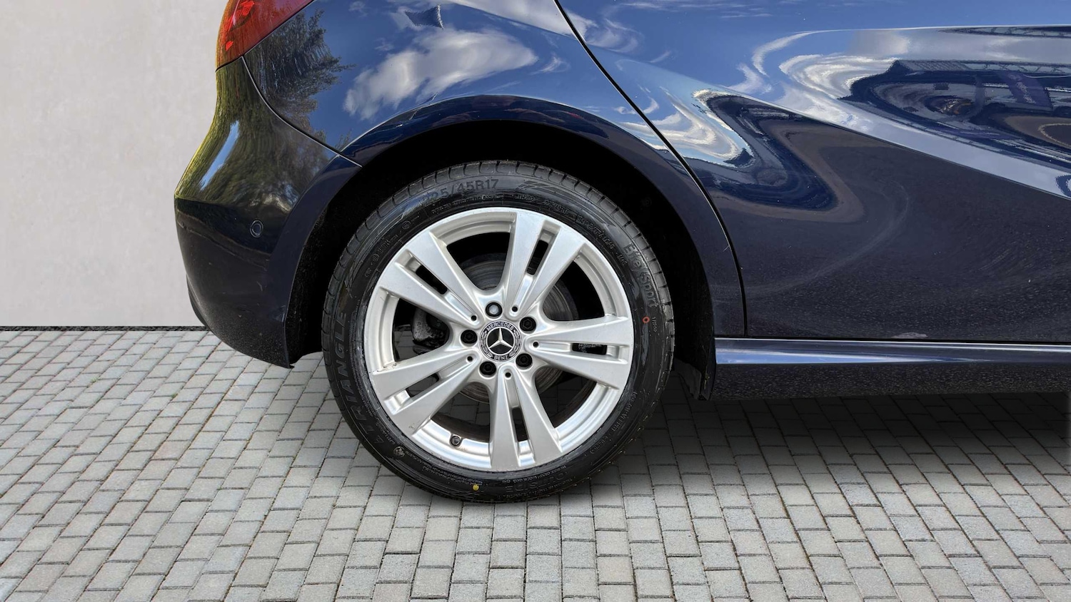 Used Mercedes-Benz A-Class 2018 for sale - 76192068: Photo 10