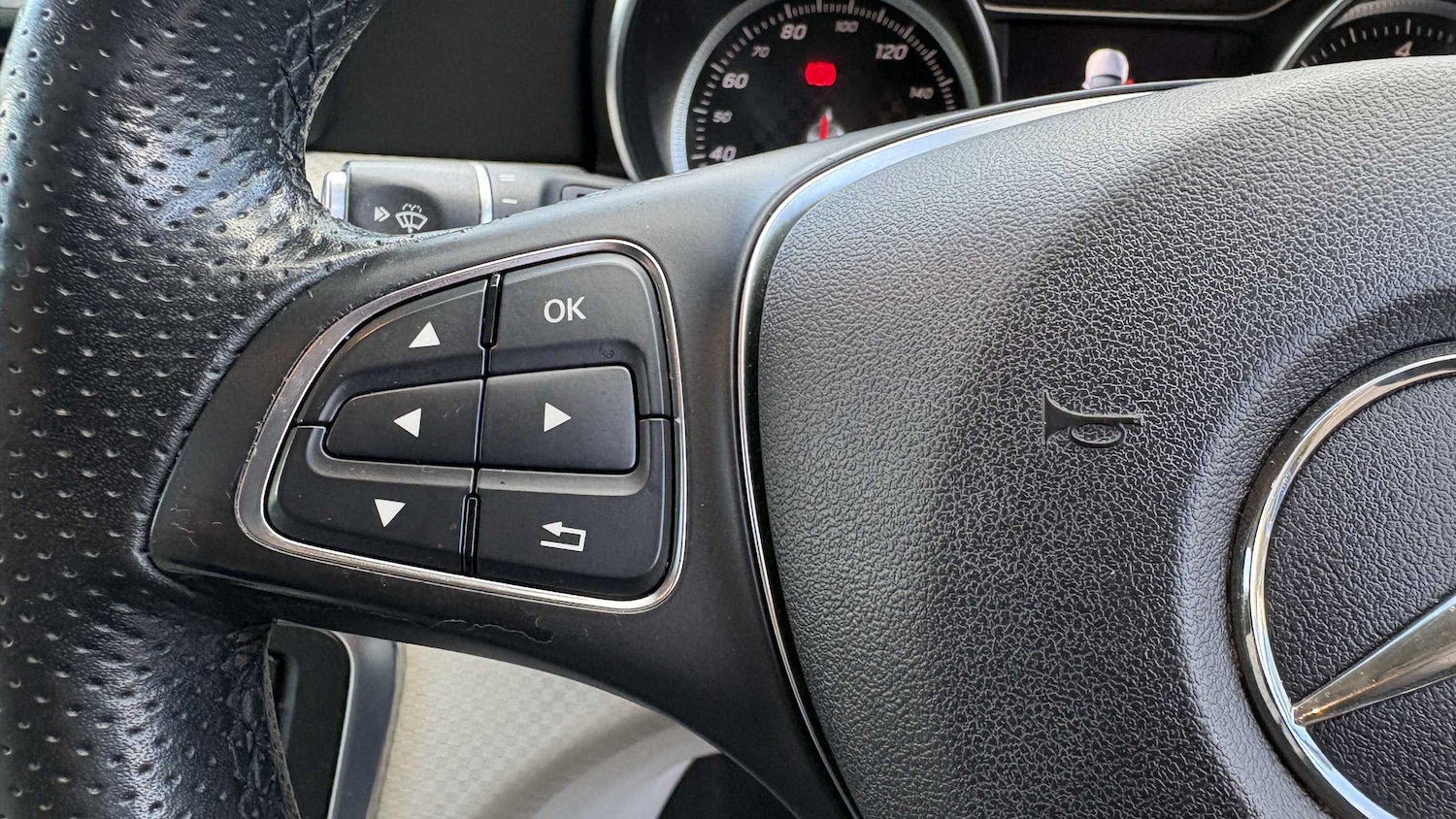 Used Mercedes-Benz A-Class 2018 for sale - 76192068: Photo 19