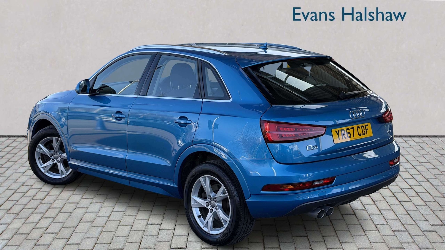 Used Audi Q3 2017 for sale - 77810788: Photo 2