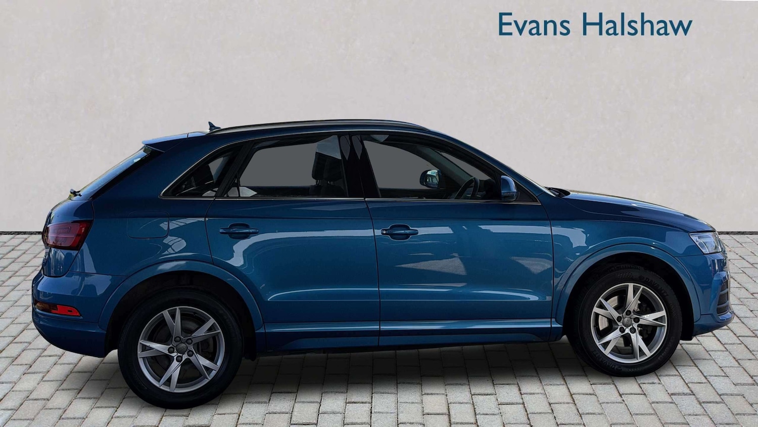 Used Audi Q3 2017 for sale - 77810788: Photo 4