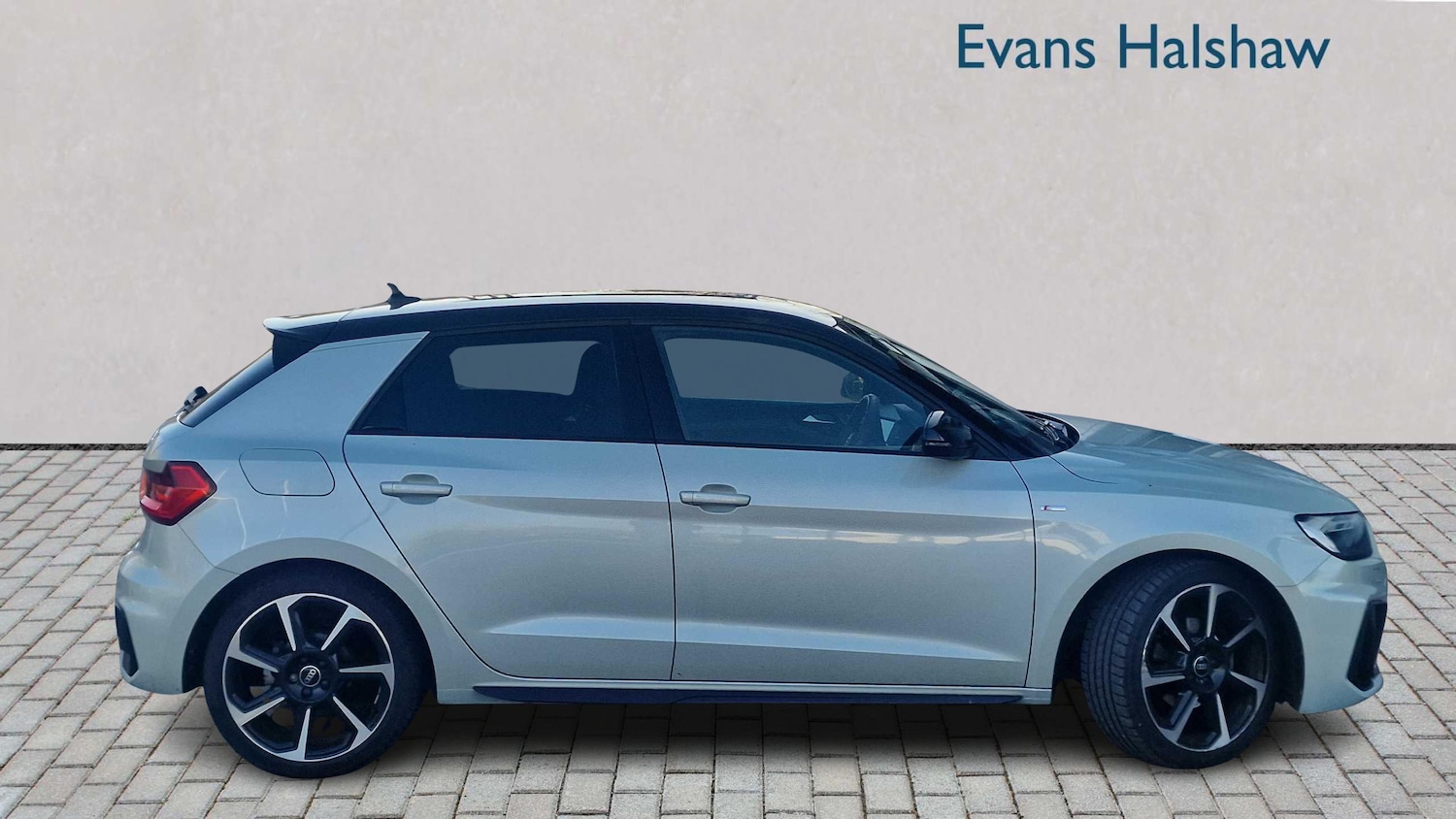 Used Audi A1 2024 for sale - 76661737: Photo 2