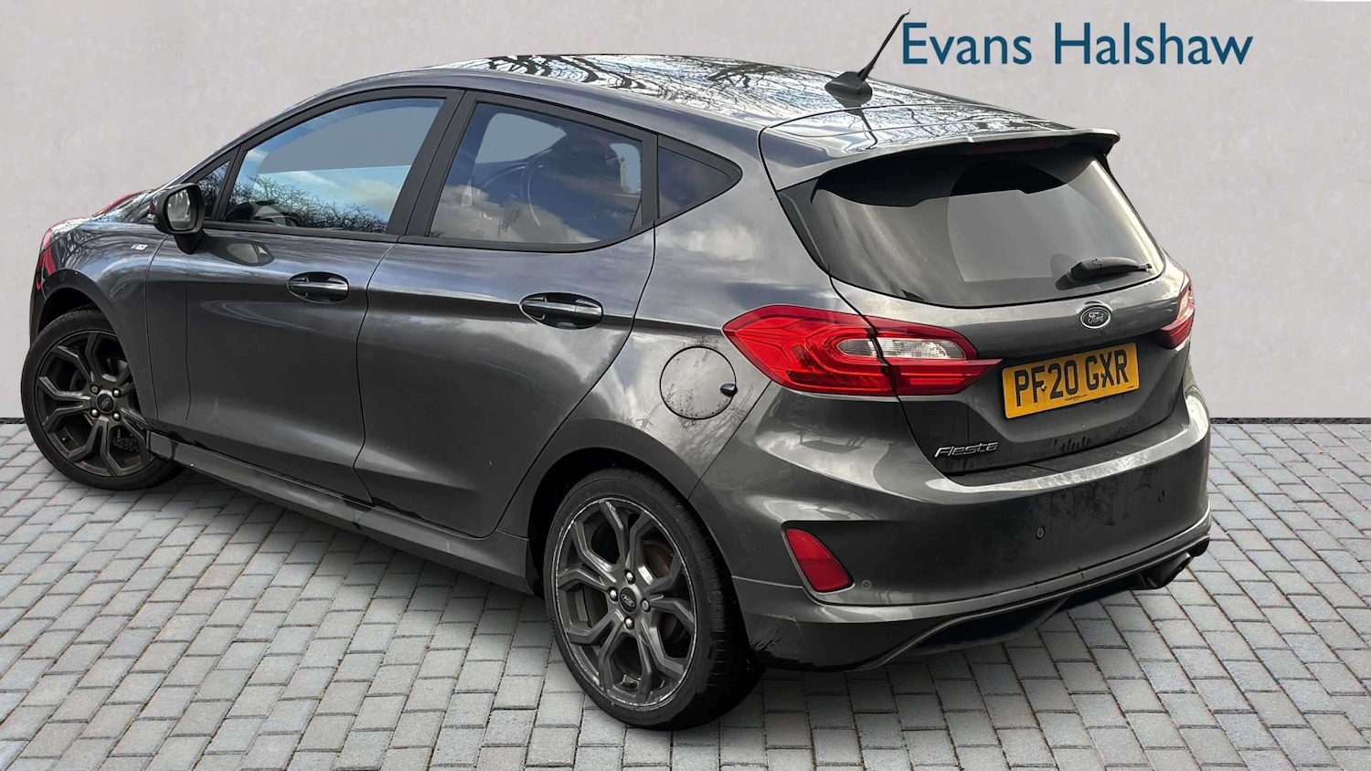 Used Ford Fiesta 2020 for sale - 77943529: Photo 2