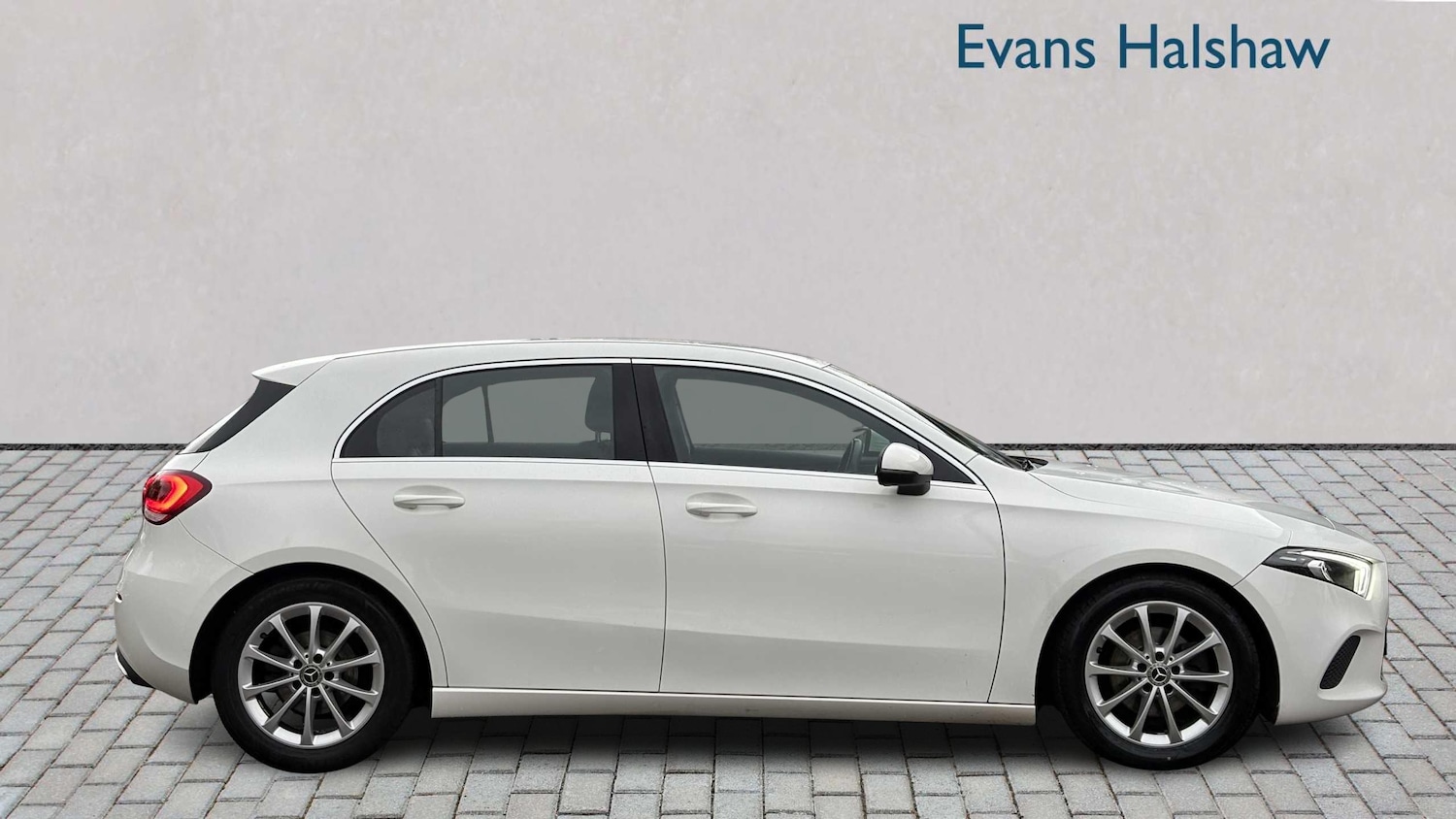 Used Mercedes-Benz A-Class 2018 for sale - 77103151: Photo 2