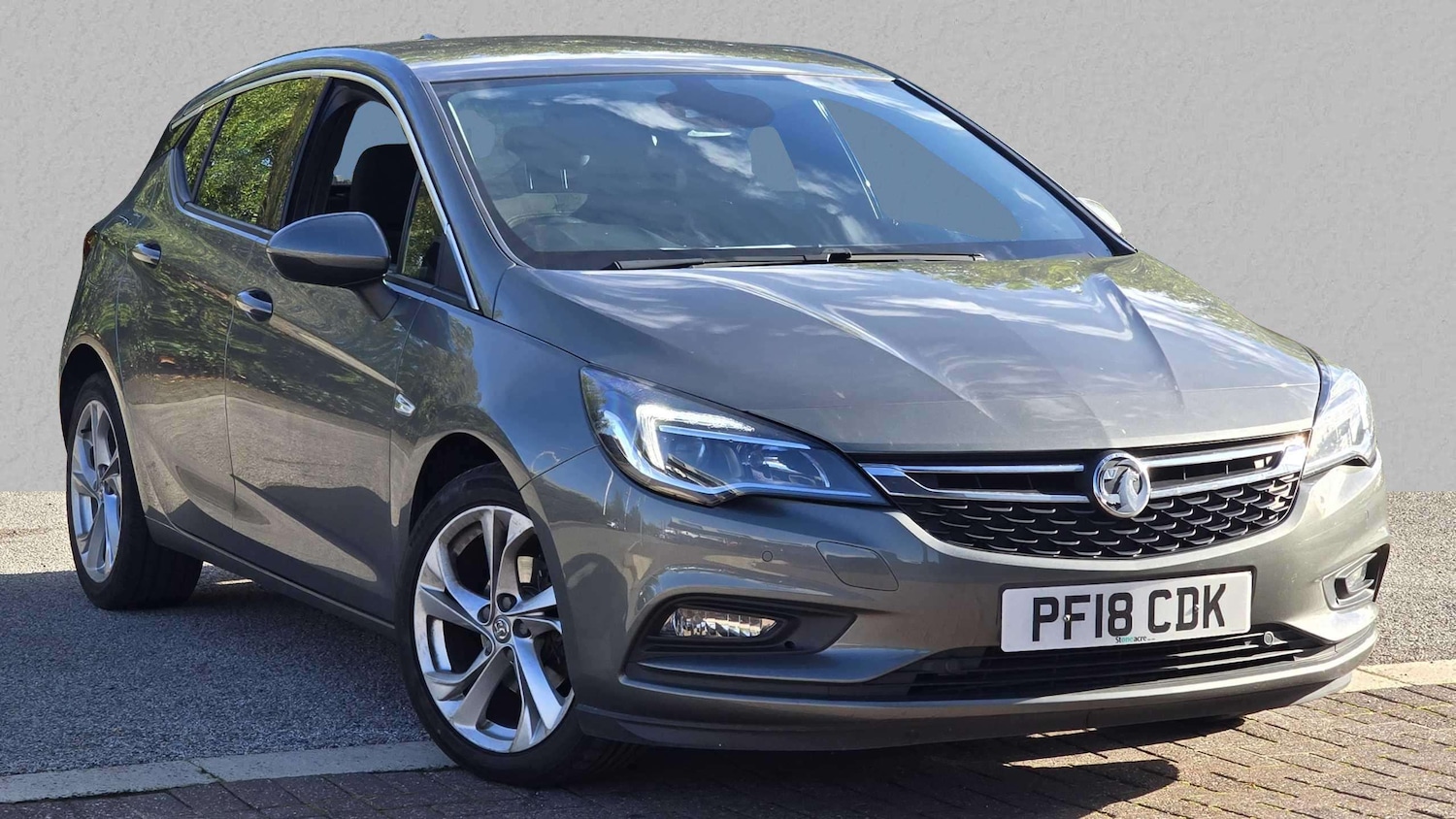 Used Vauxhall Astra 2018 for sale - 76141880: Photo 1